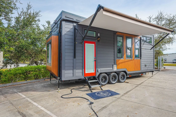 Cat House Tiny House - Image 4