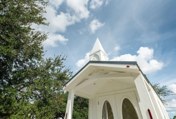 Hitched Wedding Chapel - Image 8